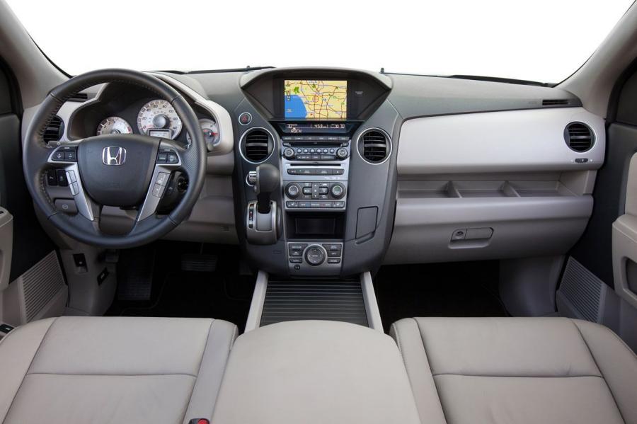  Honda Pilot Special Edition 2015 года  (фото 8 из 10)